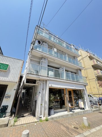 ロイヤルマロンハイツの外観