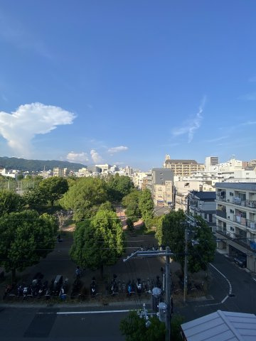 ポルトボヌール神戸湊川公園の展望