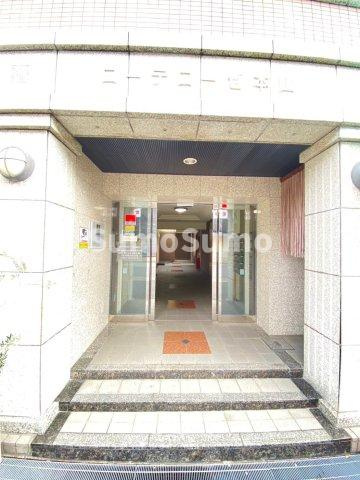 ローテローゼ本山のエントランス