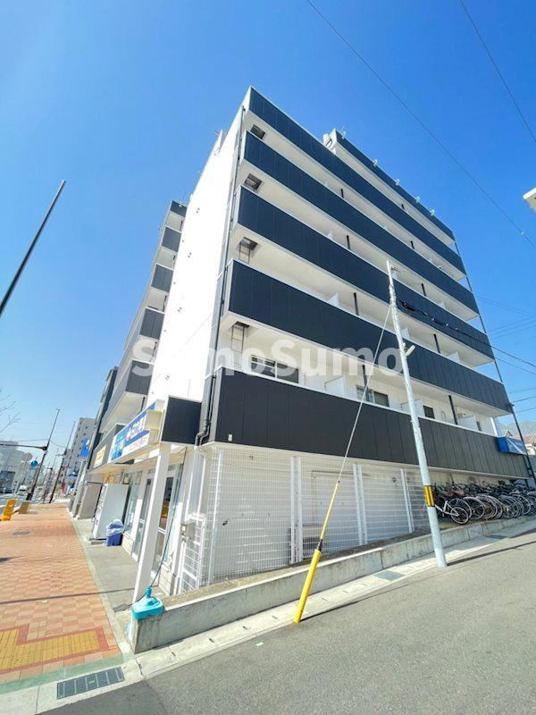 ロイヤルイン六甲の外観