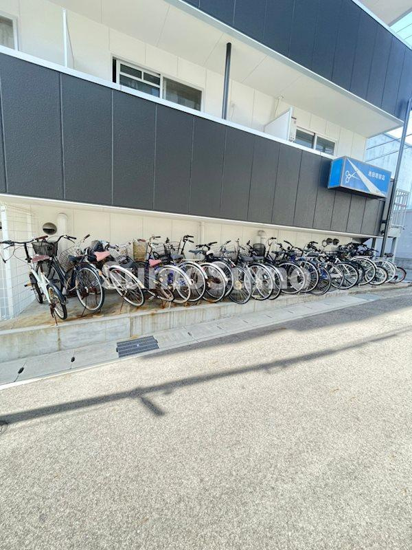 ロイヤルイン六甲の外観