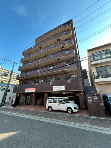 ロイヤル三ッ星Ⅱの外観