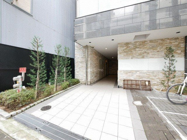 レジュールアッシュ松屋町の外観