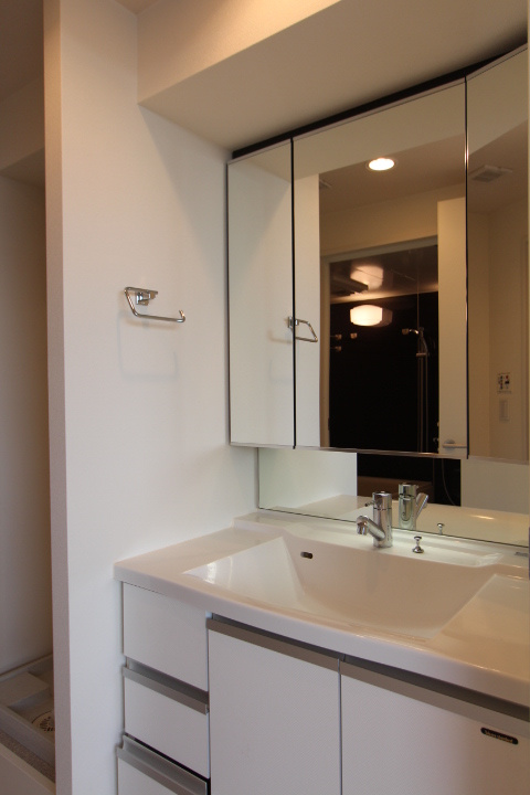 プライムアーバン本駒込の独立洗面台|※参考写真