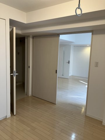 プラウドフラット神楽坂の居間・リビング