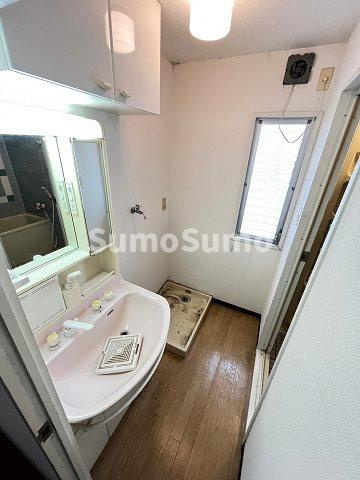 ロイヤルメゾン甲東園Ⅳの洗面所