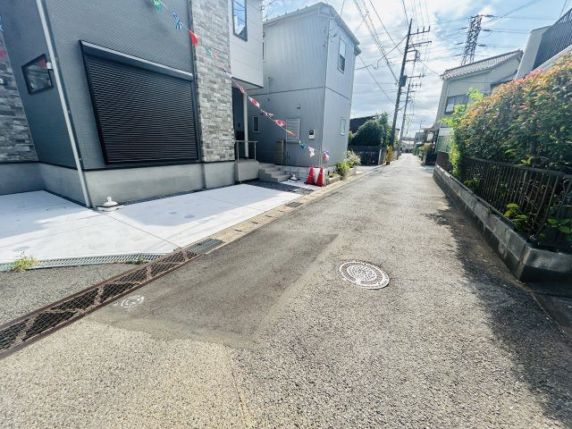 千葉市中央区大森町８期の前面道路含む現地写真