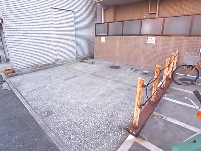 ホーユウコンフォルト春日野道の外観