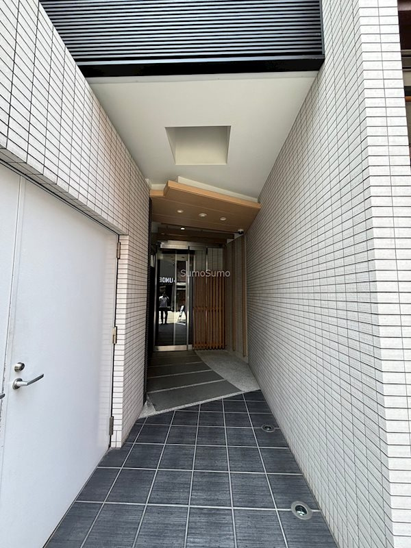 ポローニア立花通りのエントランス|ゆとりのあるエントランスです