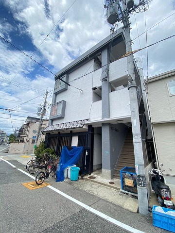 ボヌール里中の外観