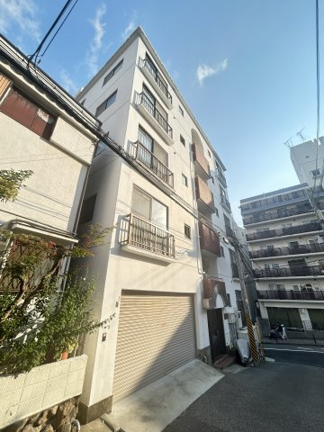 ポールドエスカールの外観