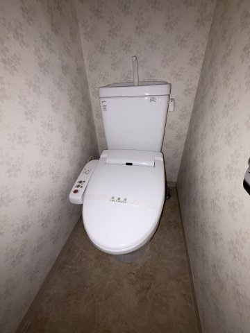 ロイスグラン神戸下沢通のトイレ