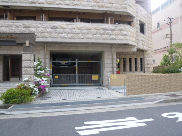 プレサンス神戸駅前グランツの外観