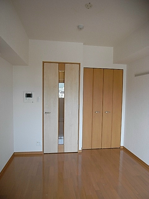 プレサンス神戸駅前グランツの寝室