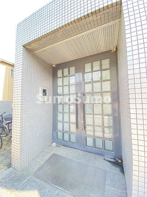 ロイヤル武庫之荘コキンのエントランス