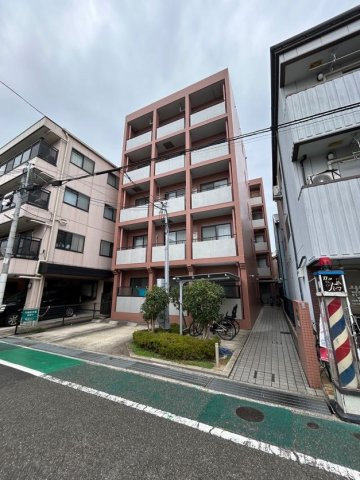 ホップス板宿の外観