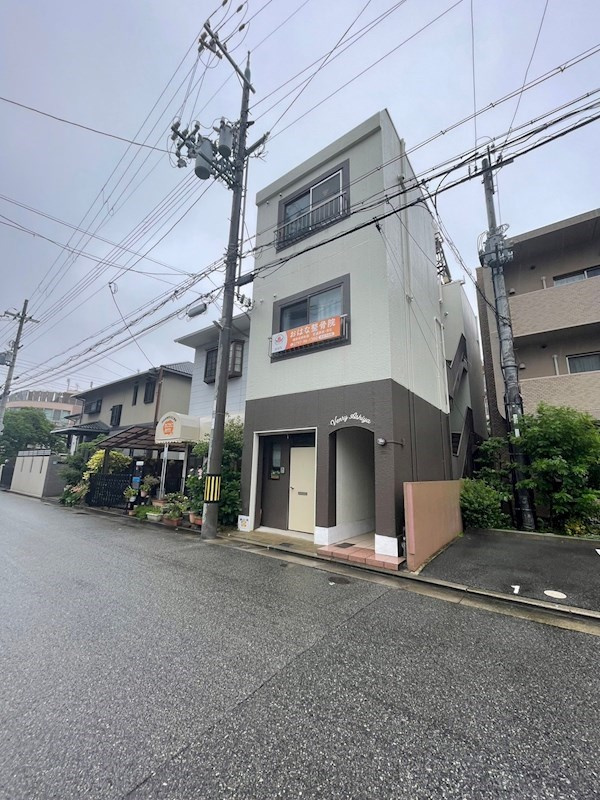 ベンリー芦屋の外観