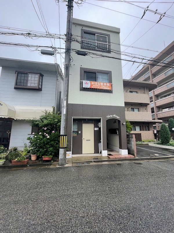 ベンリー芦屋の外観