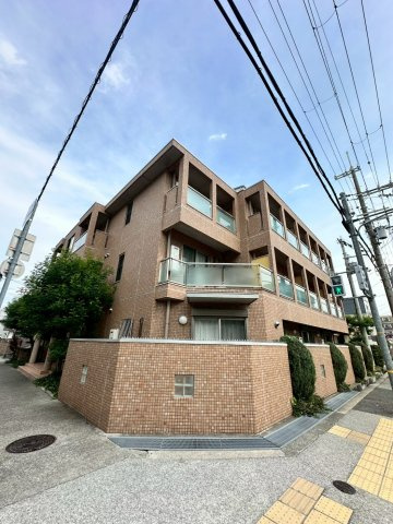 ベルファーム甲子園の外観