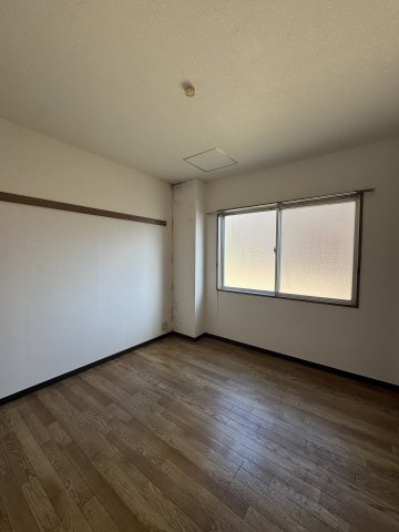 ロイヤルコートナグラの寝室