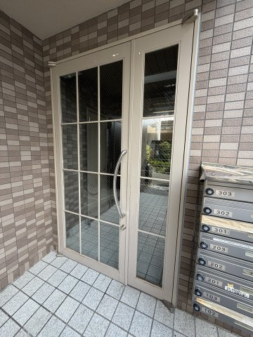 ベージュ野田のエントランス