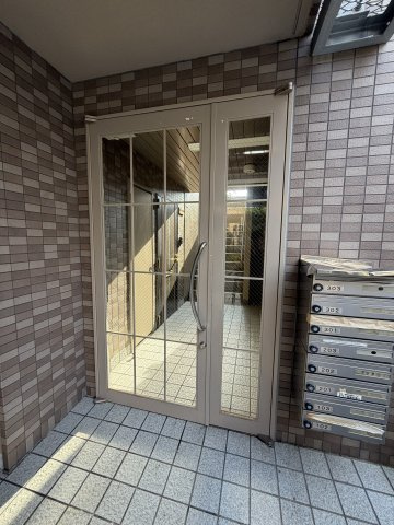 ベージュ野田のエントランス