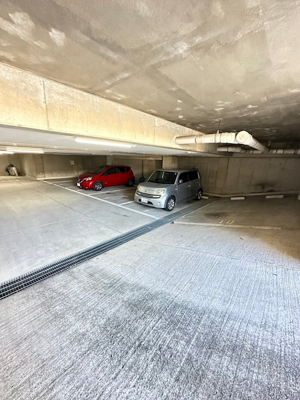 ベルロード六甲の駐車場
