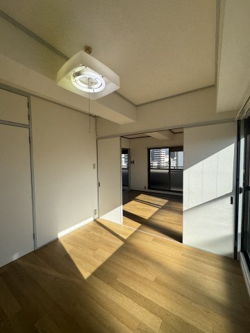 ロイヤルハイツ兵庫の寝室