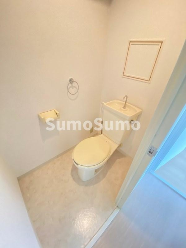 ロイヤル六甲駅前のトイレ