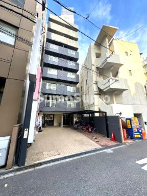 レック難波ビルの外観