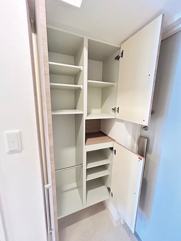 レン元町駅前の収納