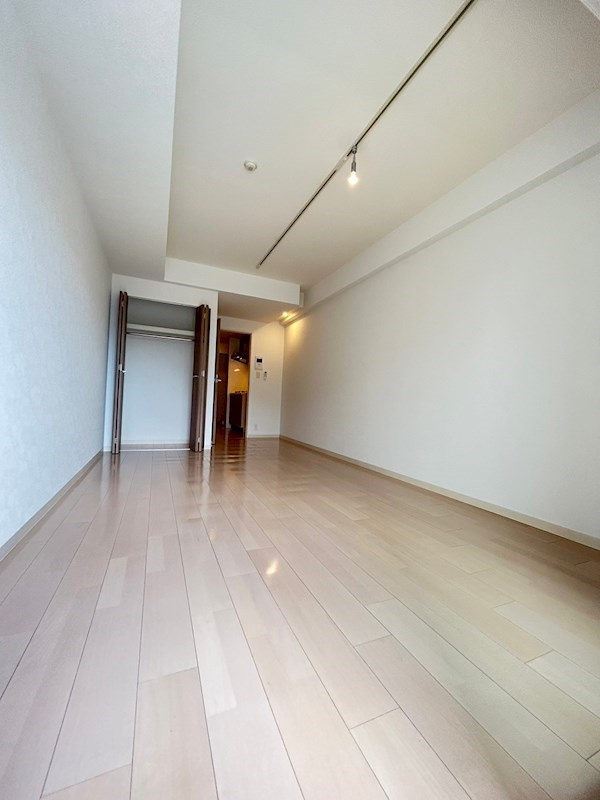 レン元町駅前の居間・リビング