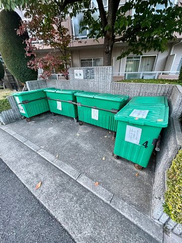 ユニテソリステ津門川の外観