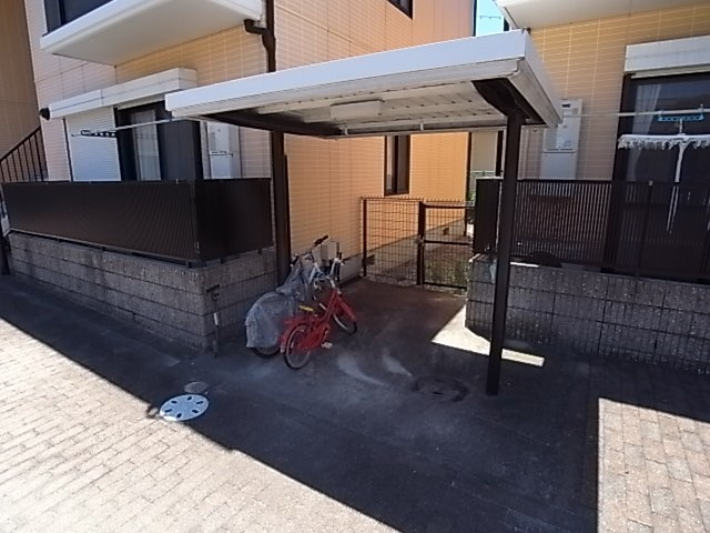 メゾン若山の外観