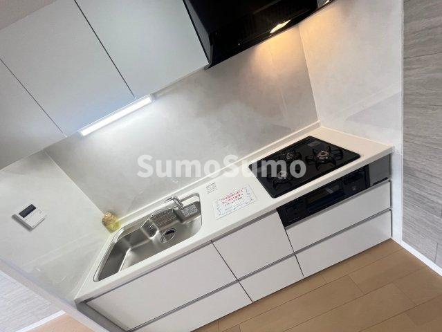 御影プライムハイツのキッチン|コンパクトなキッチンで掃除もラクラク