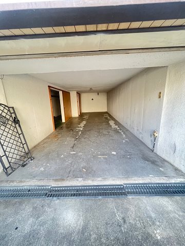 杭瀬北新町2丁目戸建の駐車場