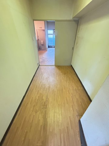 大和スカイハイツの居間・リビング