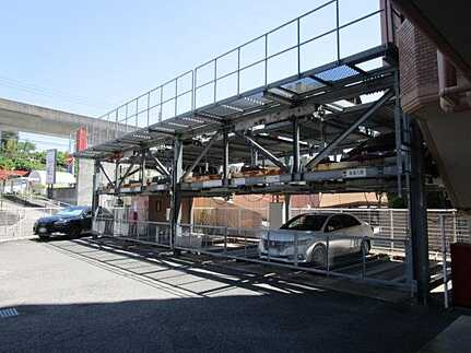 サンシティ安東駅前プラザの駐車場