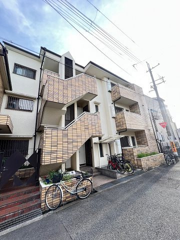 メゾン勇の外観