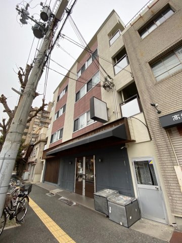 新栄コーポの外観