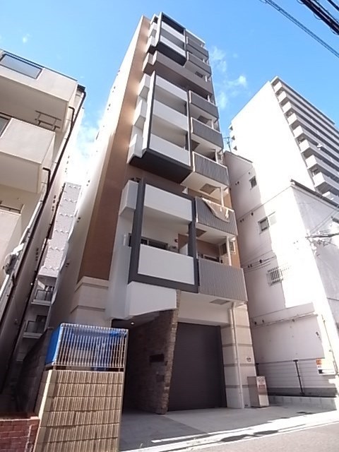 ユリシス新神戸の外観