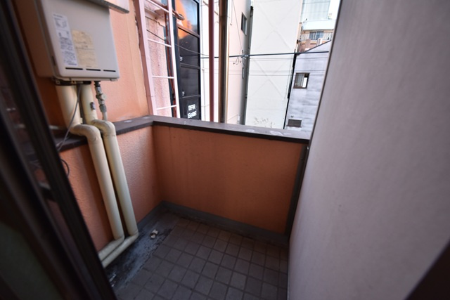 イリエビルのバルコニー