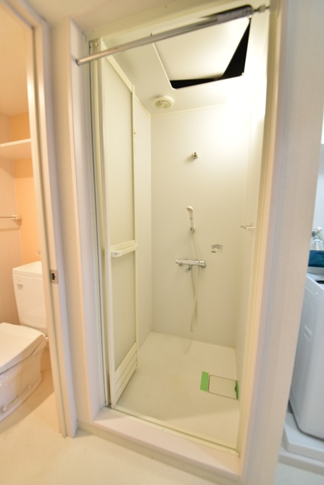 イリエビルの玄関