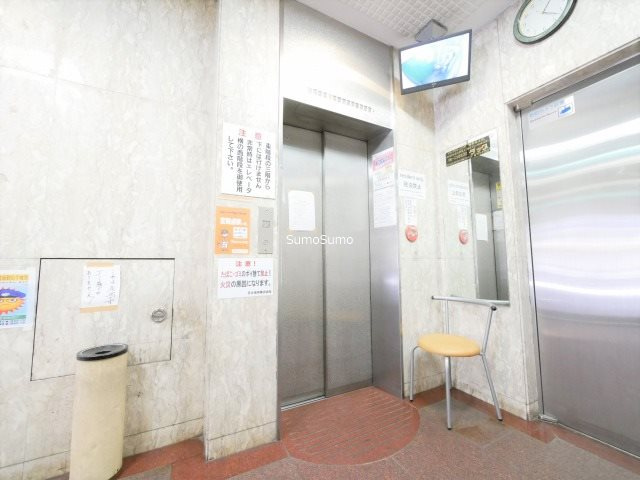 日生ロイヤル高津のロビー