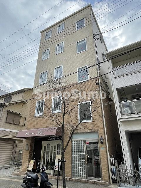 岩崎館の外観