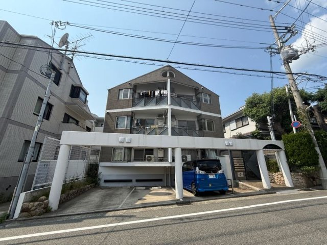 御影大蔵マンションの外観
