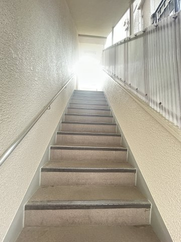 山手大石マンションのロビー