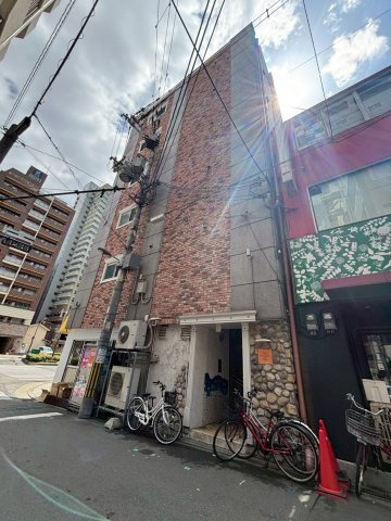 大阪市中央区谷町５丁目の賃貸マンションの外観|落ち着いた雰囲気の外観です