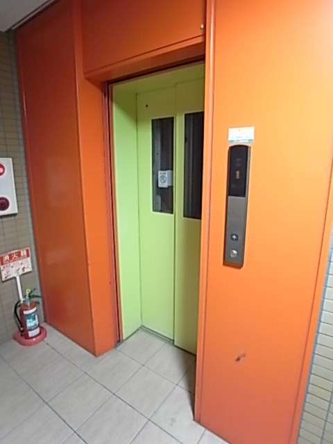 尼崎ヒルズの外観
