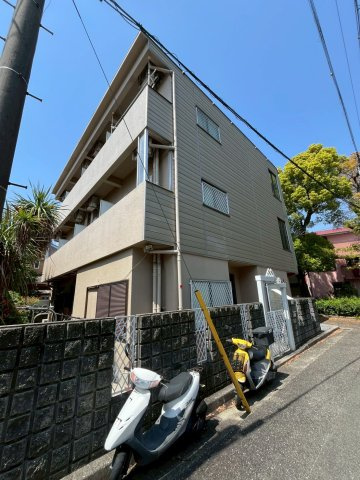 メゾンラルゴ